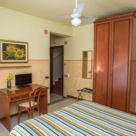 Madonna Della Neve Hotel Pettenasco