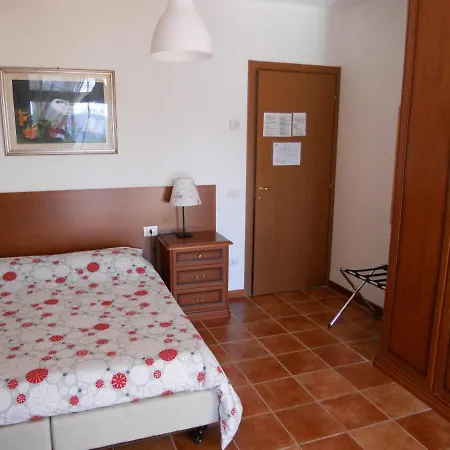 Madonna Della Neve Pettenasco